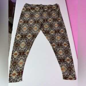 Ultra Flirt Multicolor Patterned Leggings